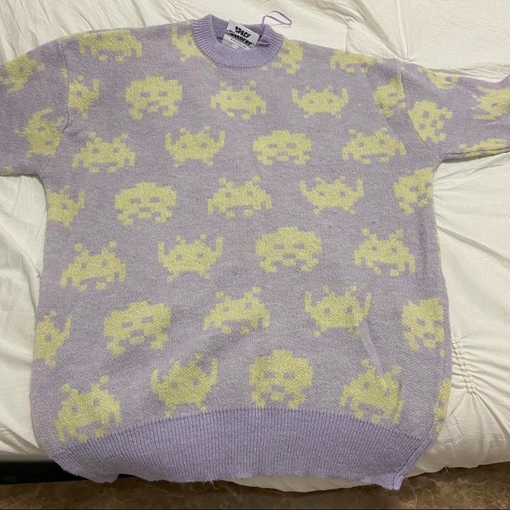 Long sleeve knitted sweater